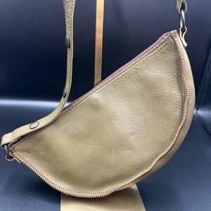 Lyons Leather Handbag